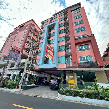 Aryan Suites Hotel Бангкок Екстер'єр фото