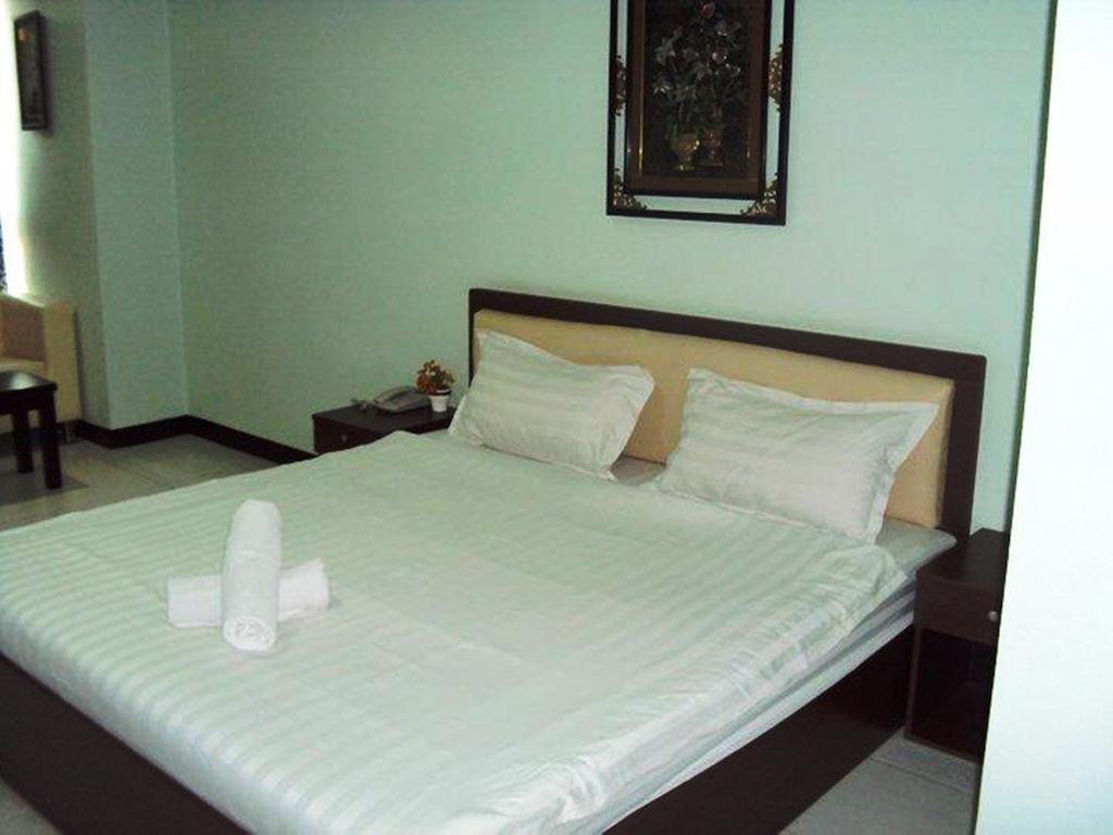 Aryan Suites Hotel Бангкок Номер фото