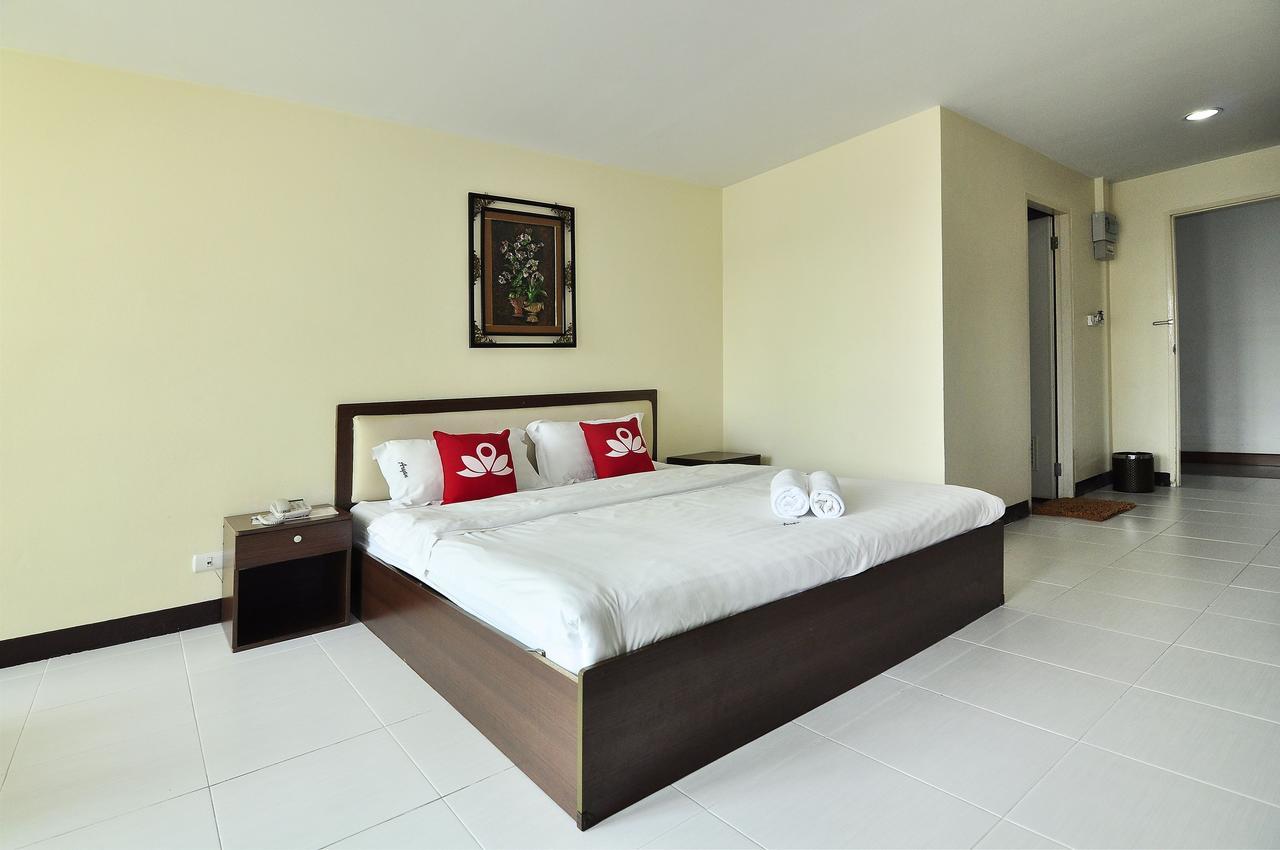 Aryan Suites Hotel Бангкок Екстер'єр фото
